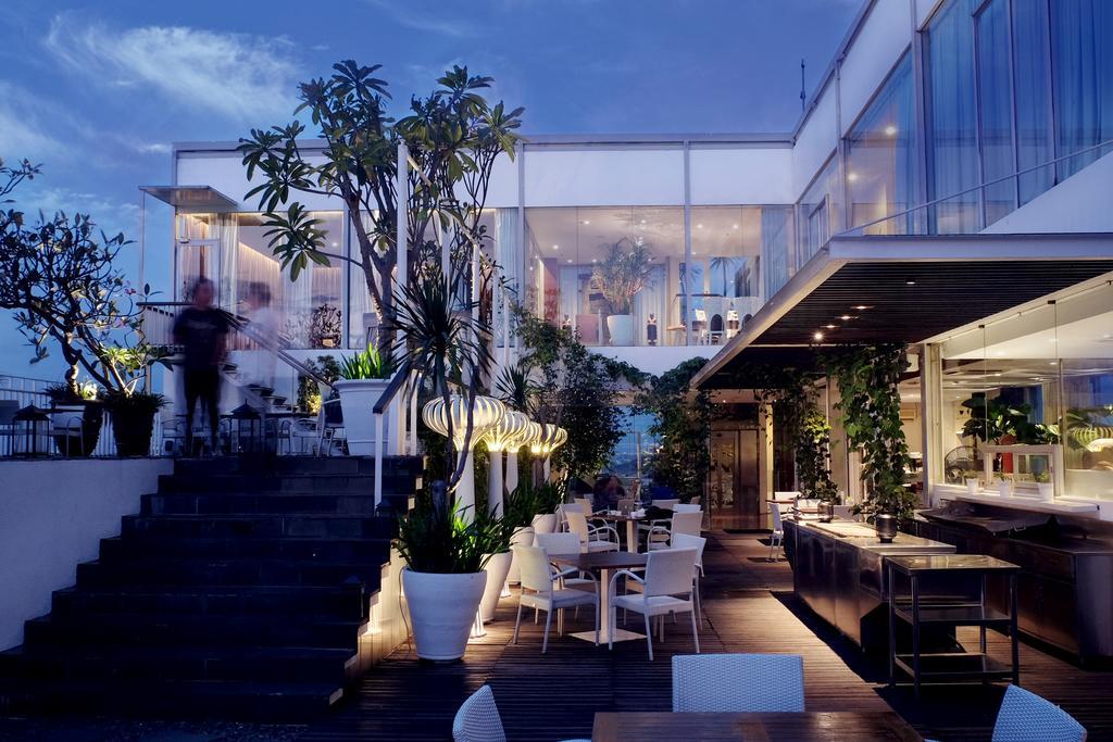 Отель Kemang Icon Джакарта Экстерьер фото
